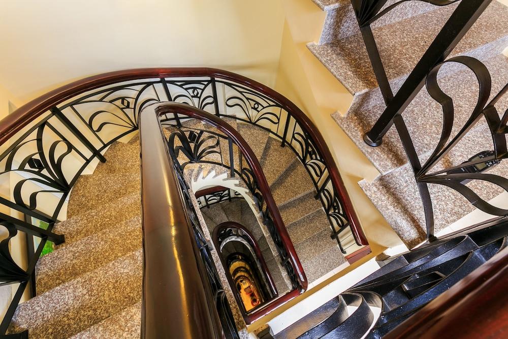 Oyo 113 Horizon Hotel Хошимин Экстерьер фото
