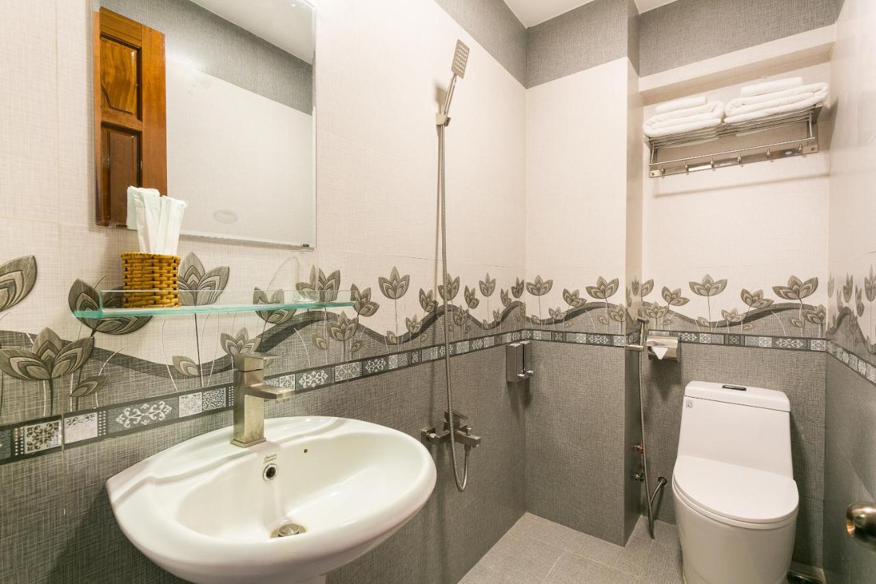 Oyo 113 Horizon Hotel Хошимин Экстерьер фото