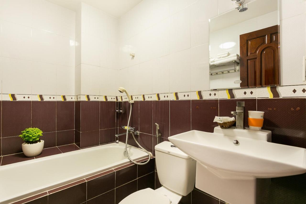Oyo 113 Horizon Hotel Хошимин Экстерьер фото
