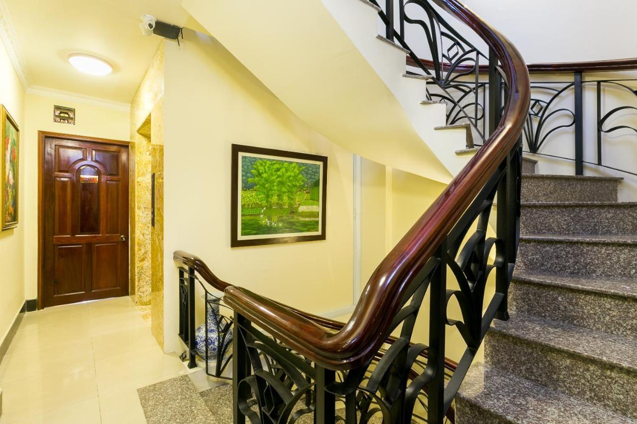 Oyo 113 Horizon Hotel Хошимин Экстерьер фото